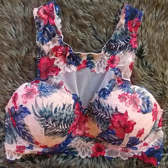 PINK Victoria's Secret Other - PINK by Victoria's Secret Lace Bralette